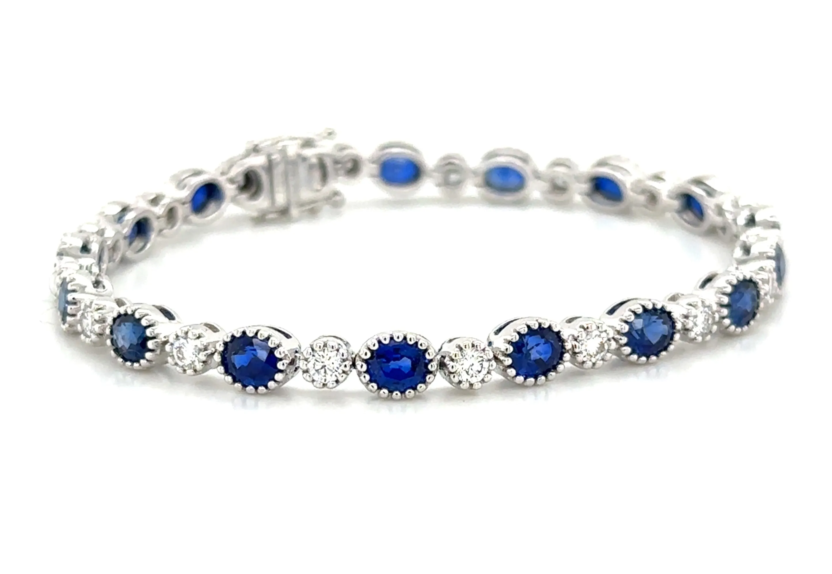 10.08ct tw Oval-cut Royal Blue Sapphire and Diamond Gemstone Bracelet