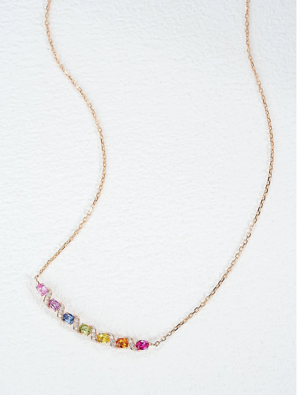 18k Gold Ferris Wheel Round Cut Necklace