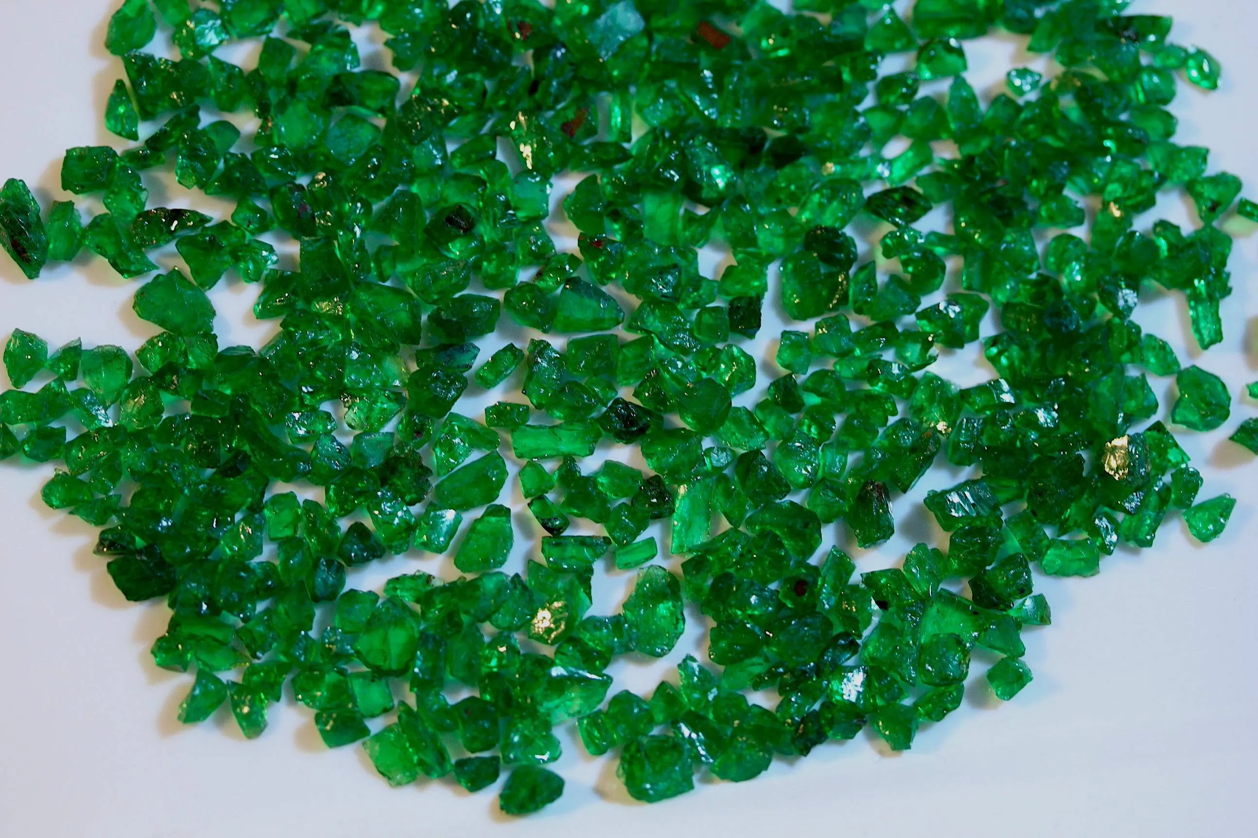 250 carats Natural Vivid Green Raw Tsavorite Gemstones