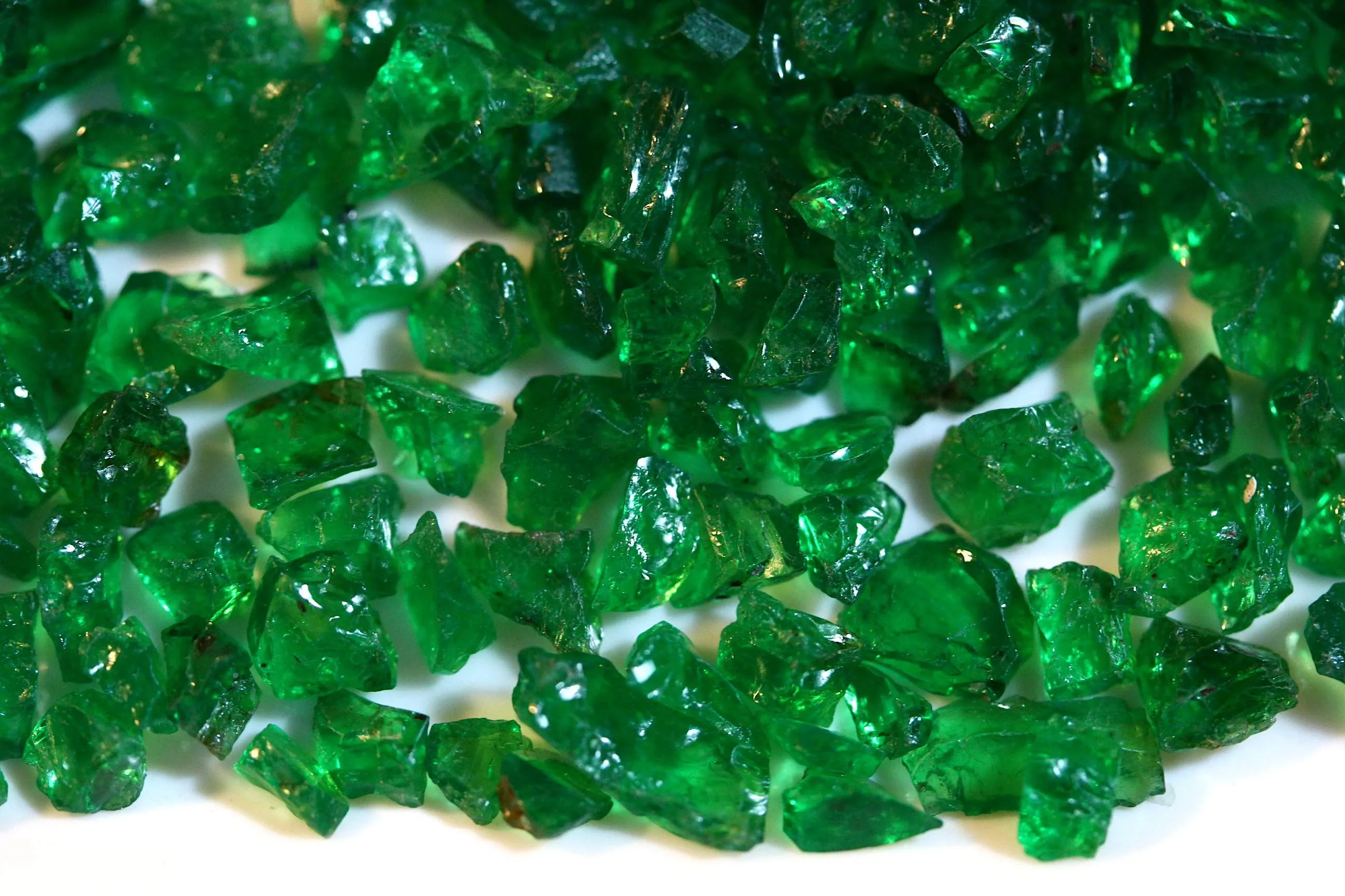 250 carats Natural Vivid Green Raw Tsavorite Gemstones