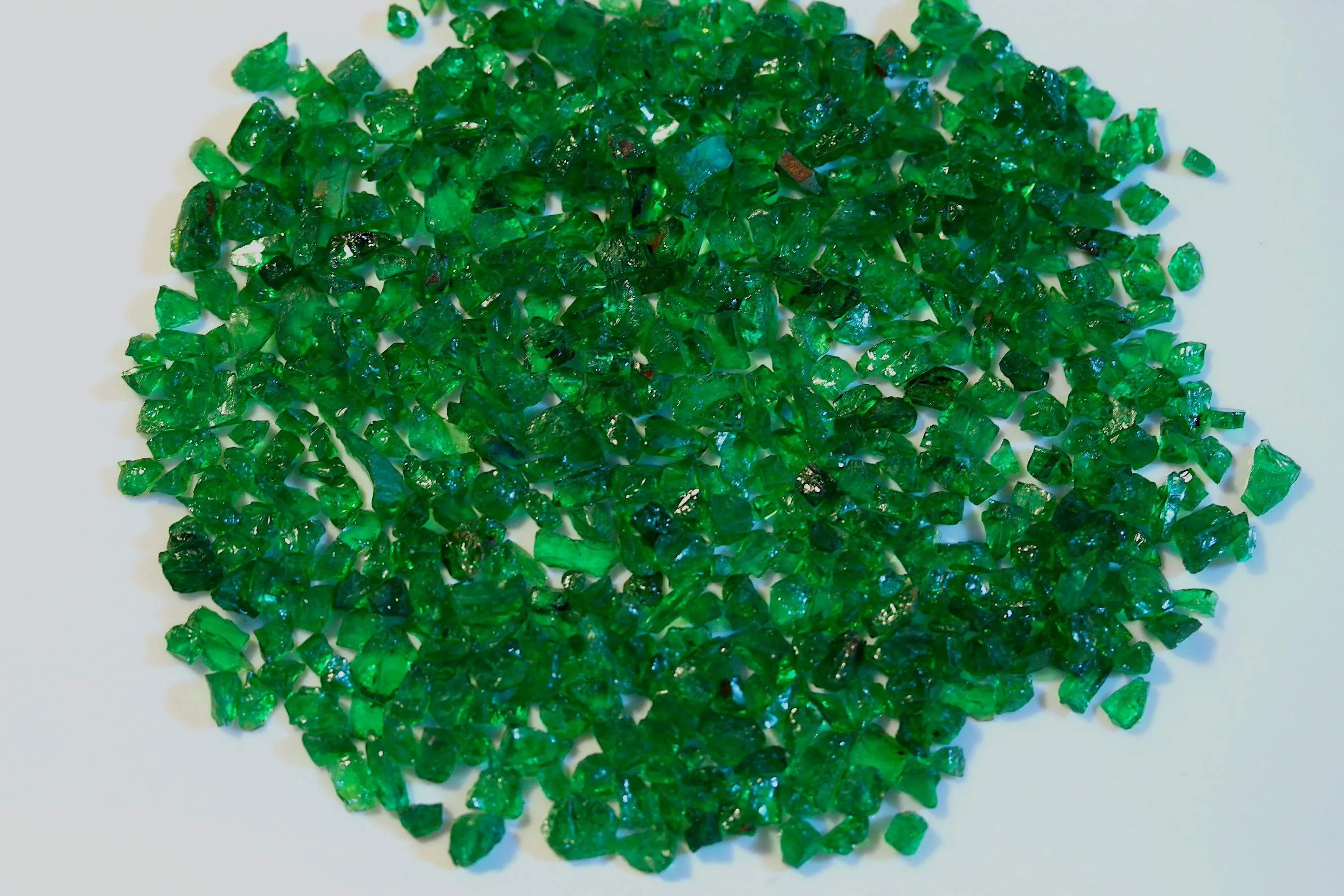 250 carats Natural Vivid Green Raw Tsavorite Gemstones