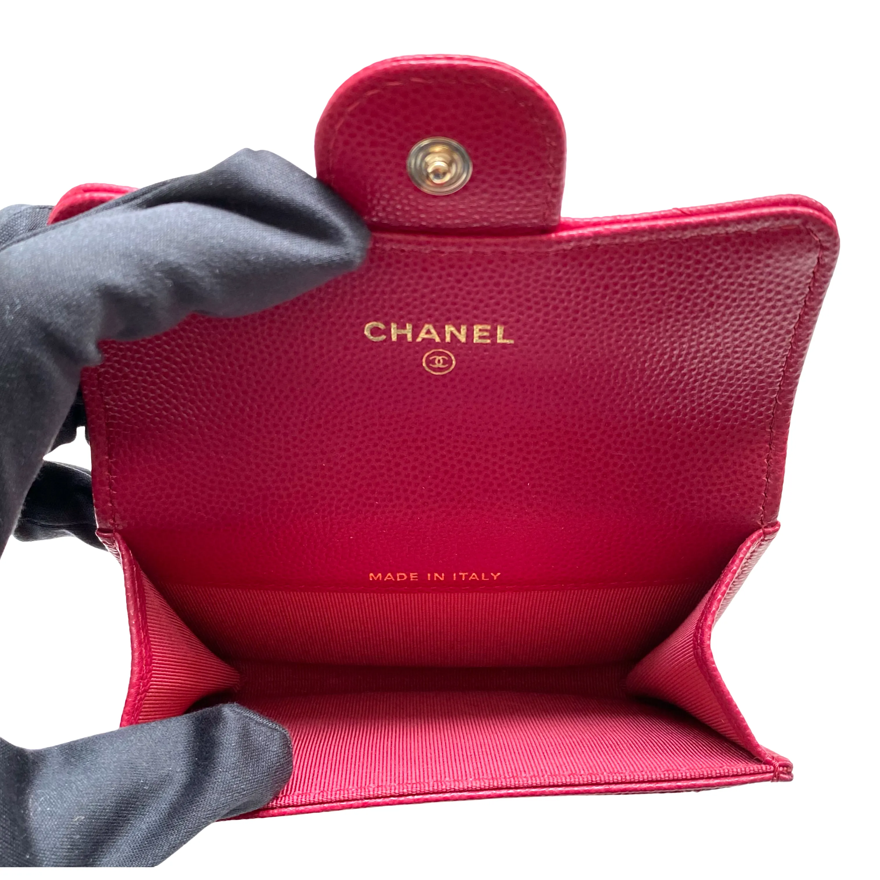 Classic Flap Card Holder in 21A Raspberry Caviar