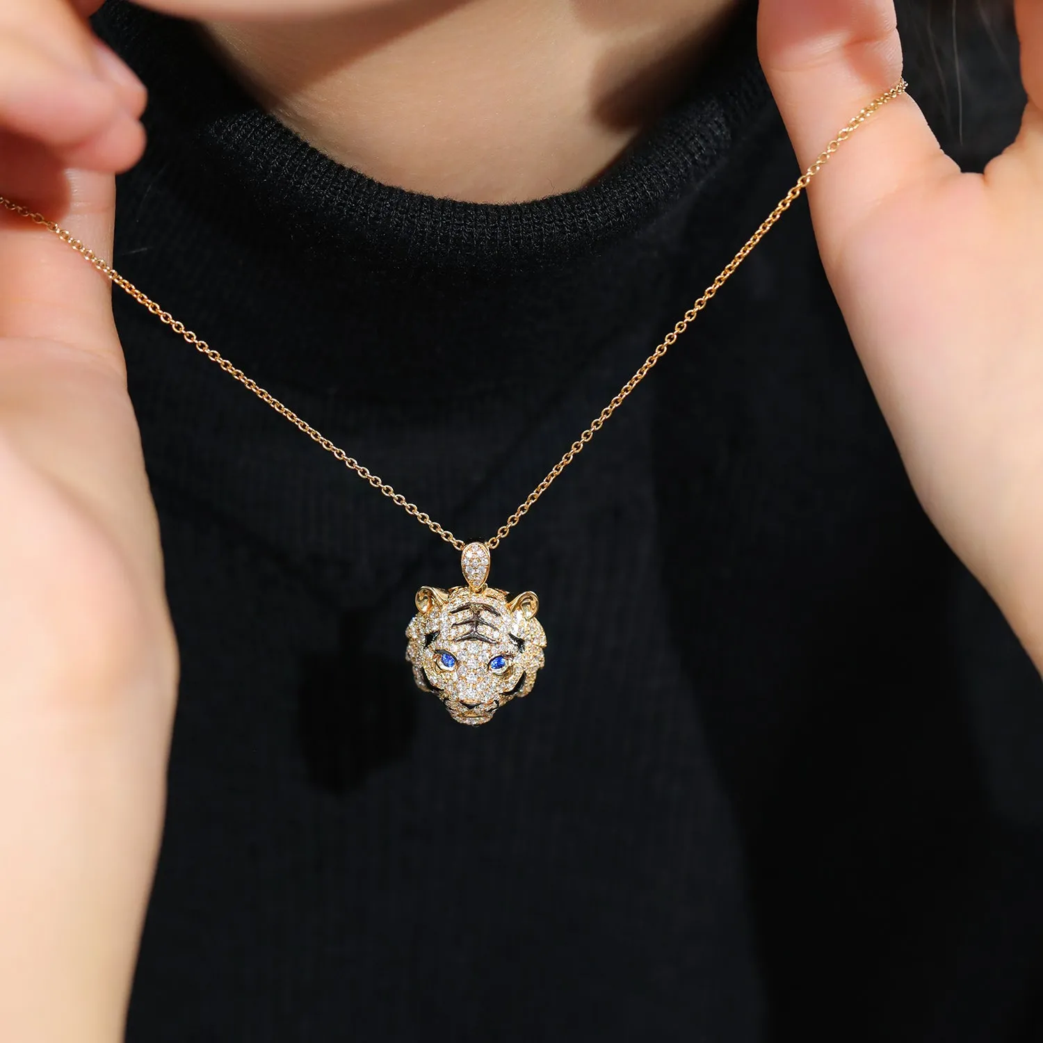 Diamond and Sapphire 3D Tiger Pendant (Pendant Only)