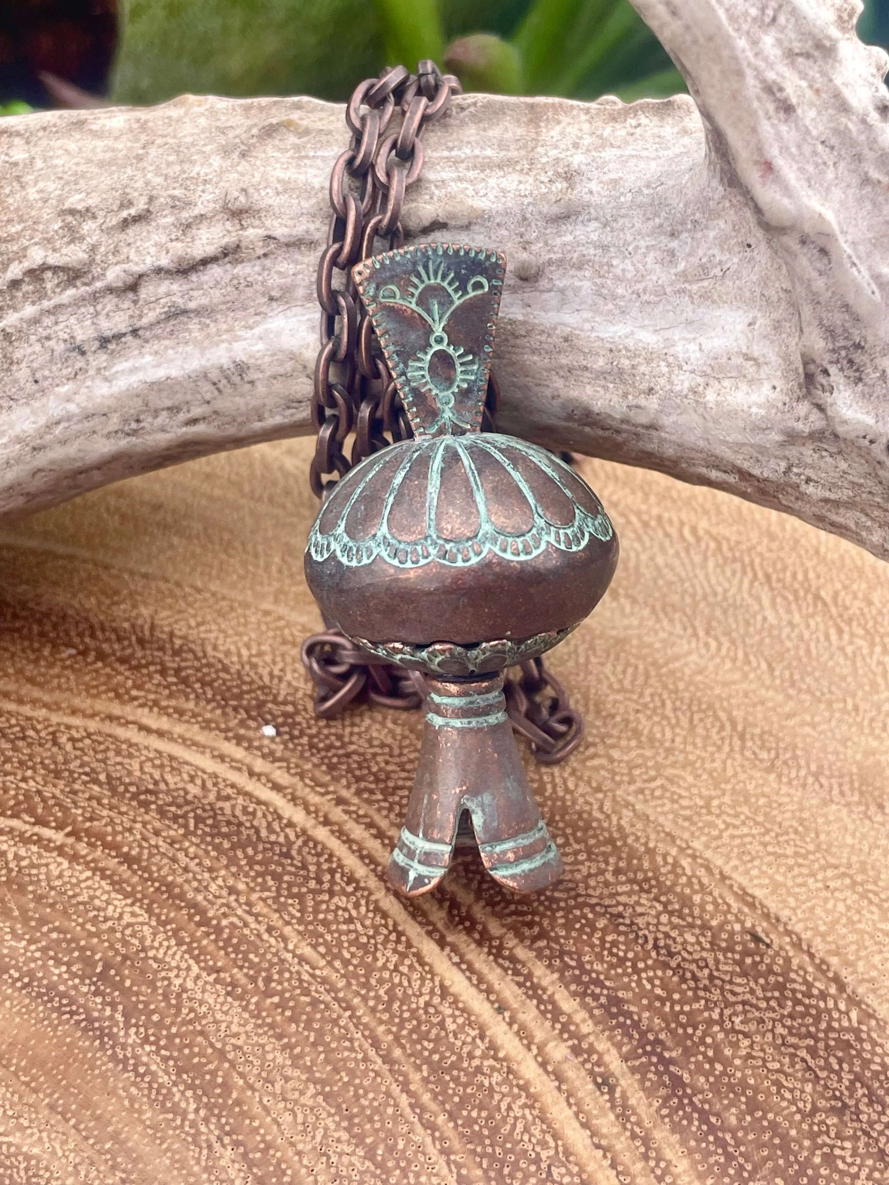 Fashion Copper Blossom Pendant Necklace