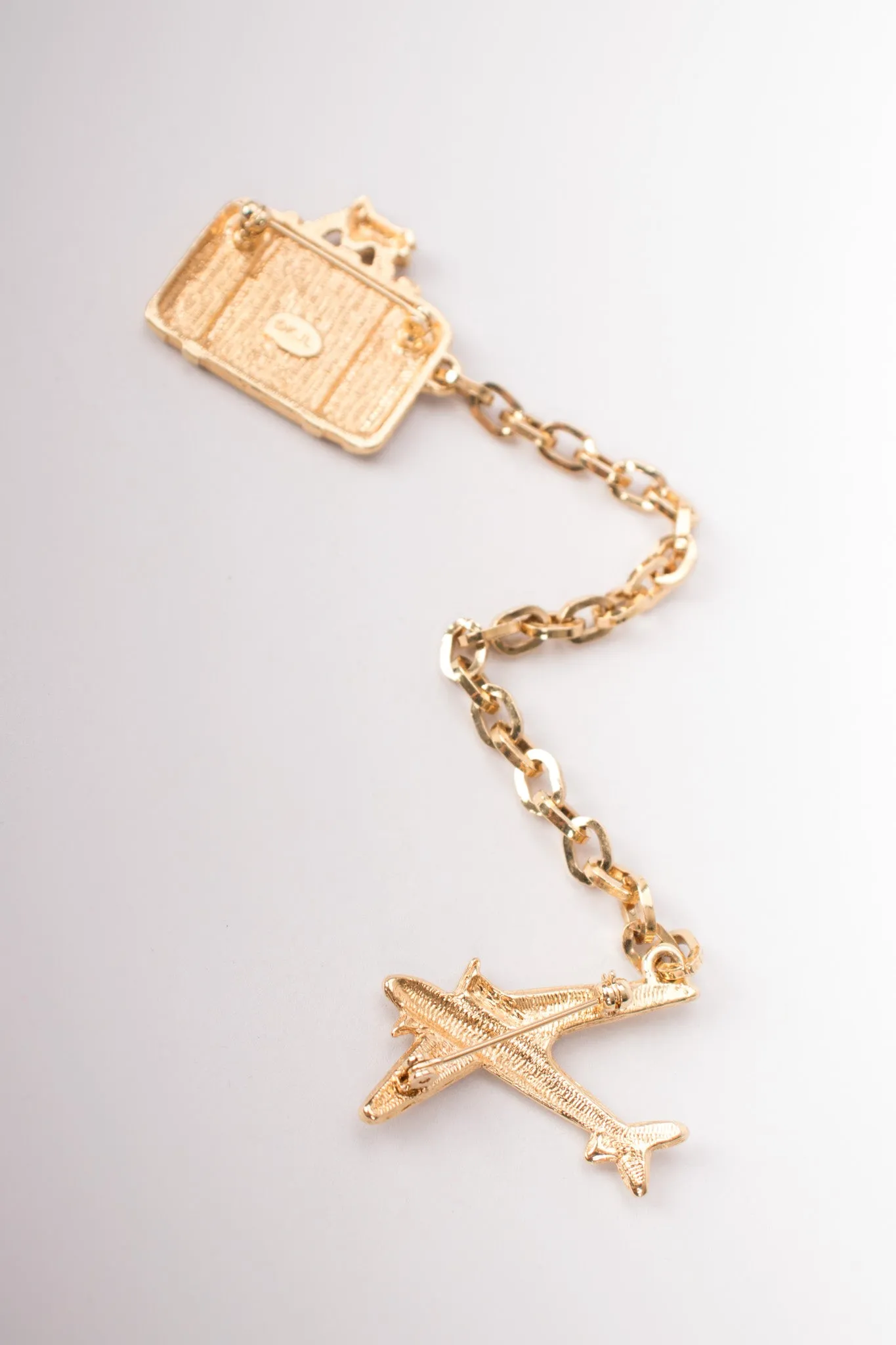 Jetsetter Chain Brooch