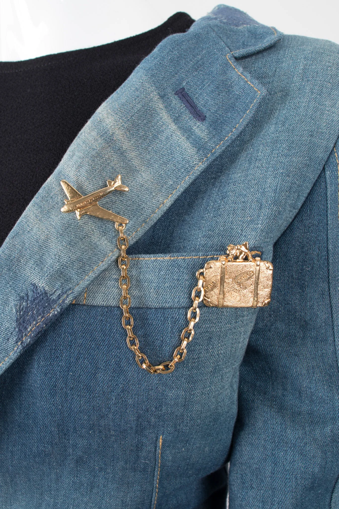 Jetsetter Chain Brooch