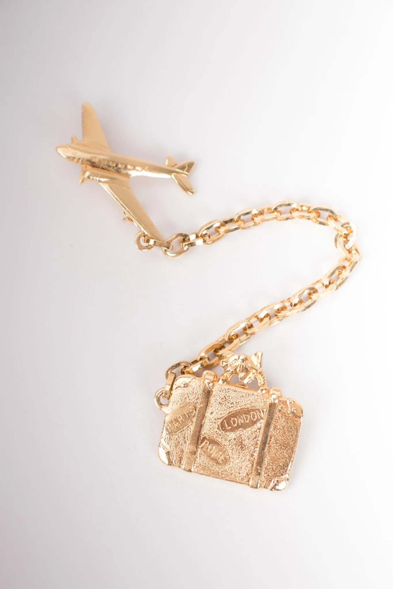 Jetsetter Chain Brooch