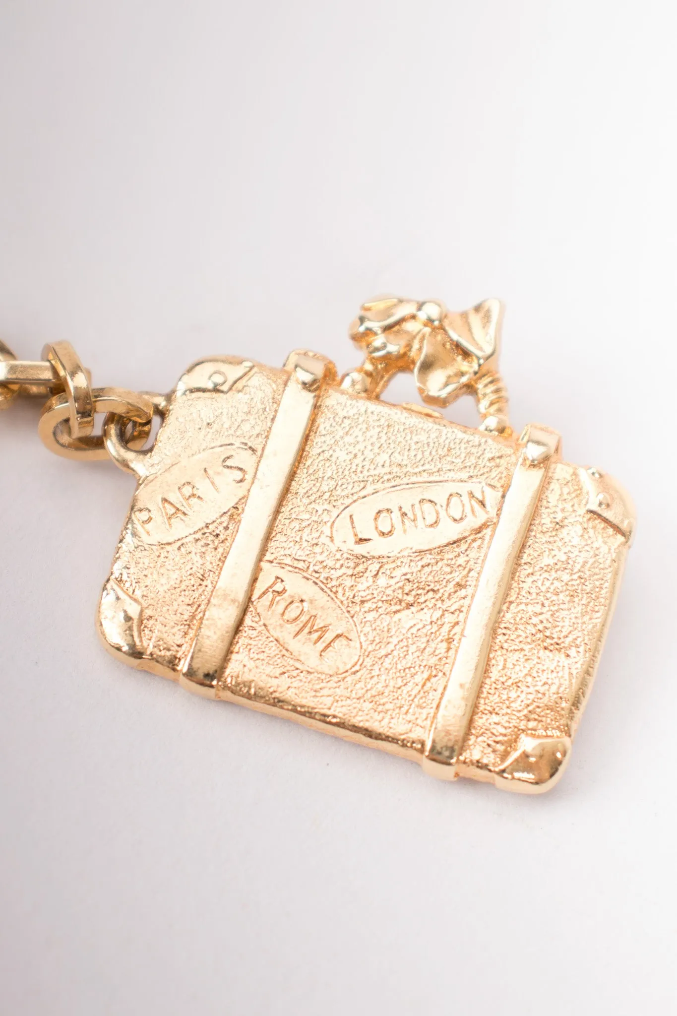 Jetsetter Chain Brooch