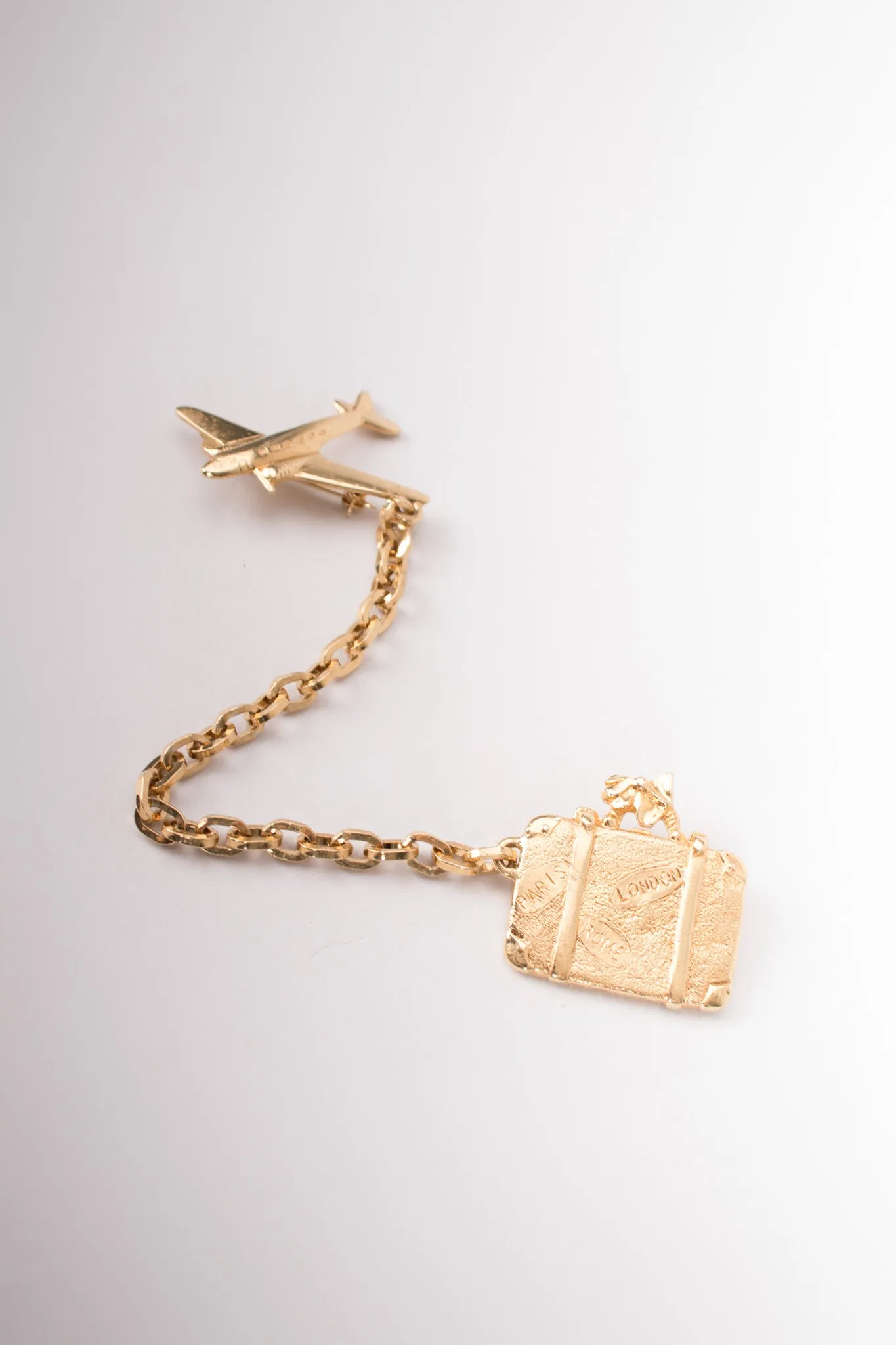 Jetsetter Chain Brooch