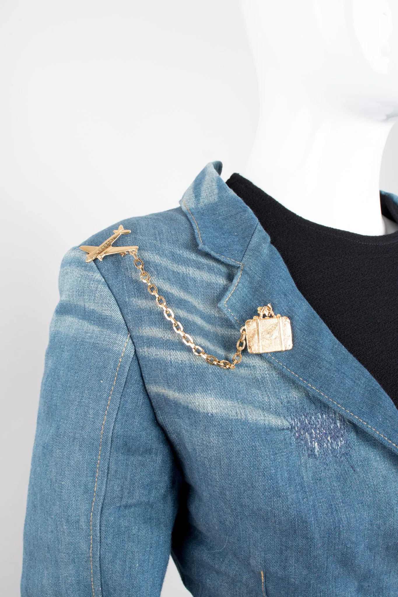 Jetsetter Chain Brooch