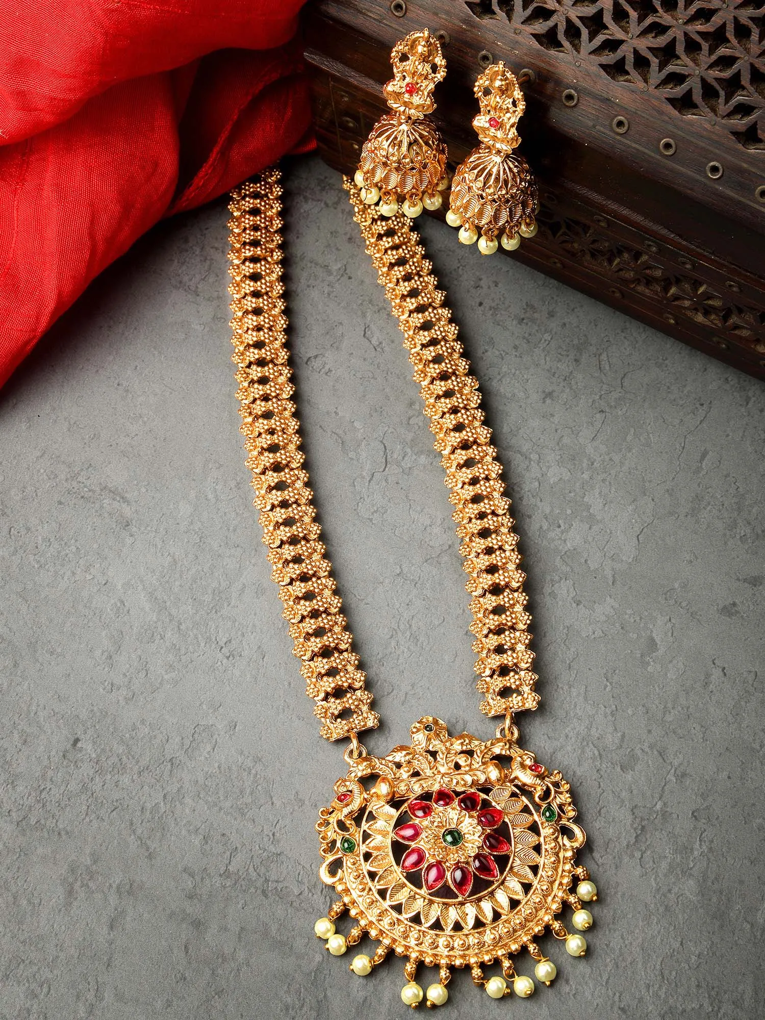 Karatcart Gold Plated Red Stone Floral Design Rani Haar Temple Jewellery Set for Women