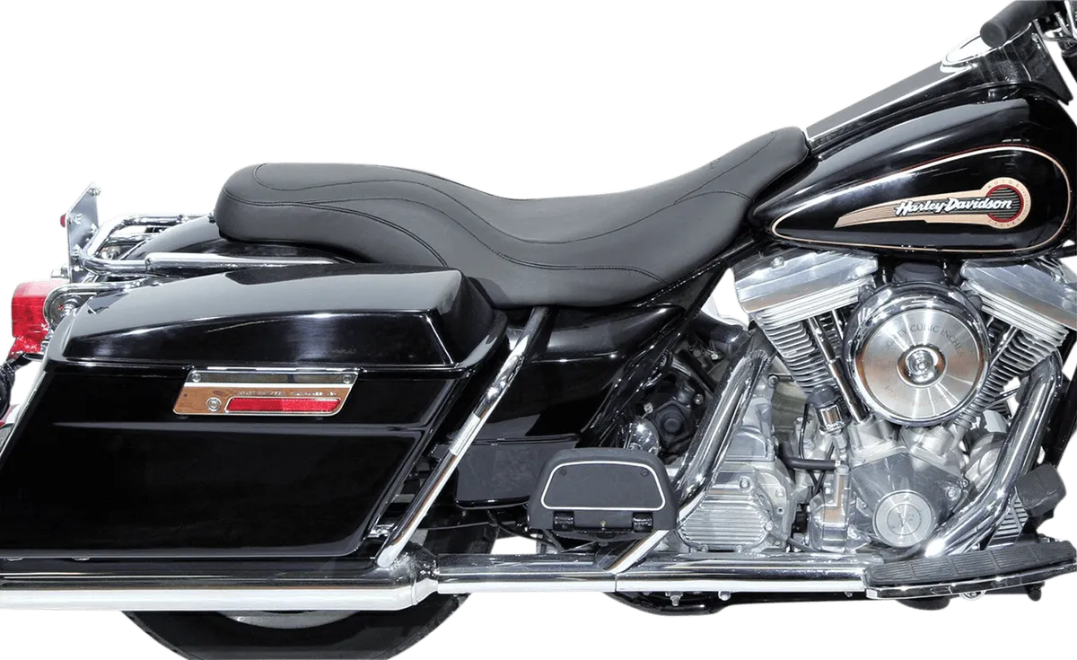 Mustang 76382 DayTripper One-Piece Seat