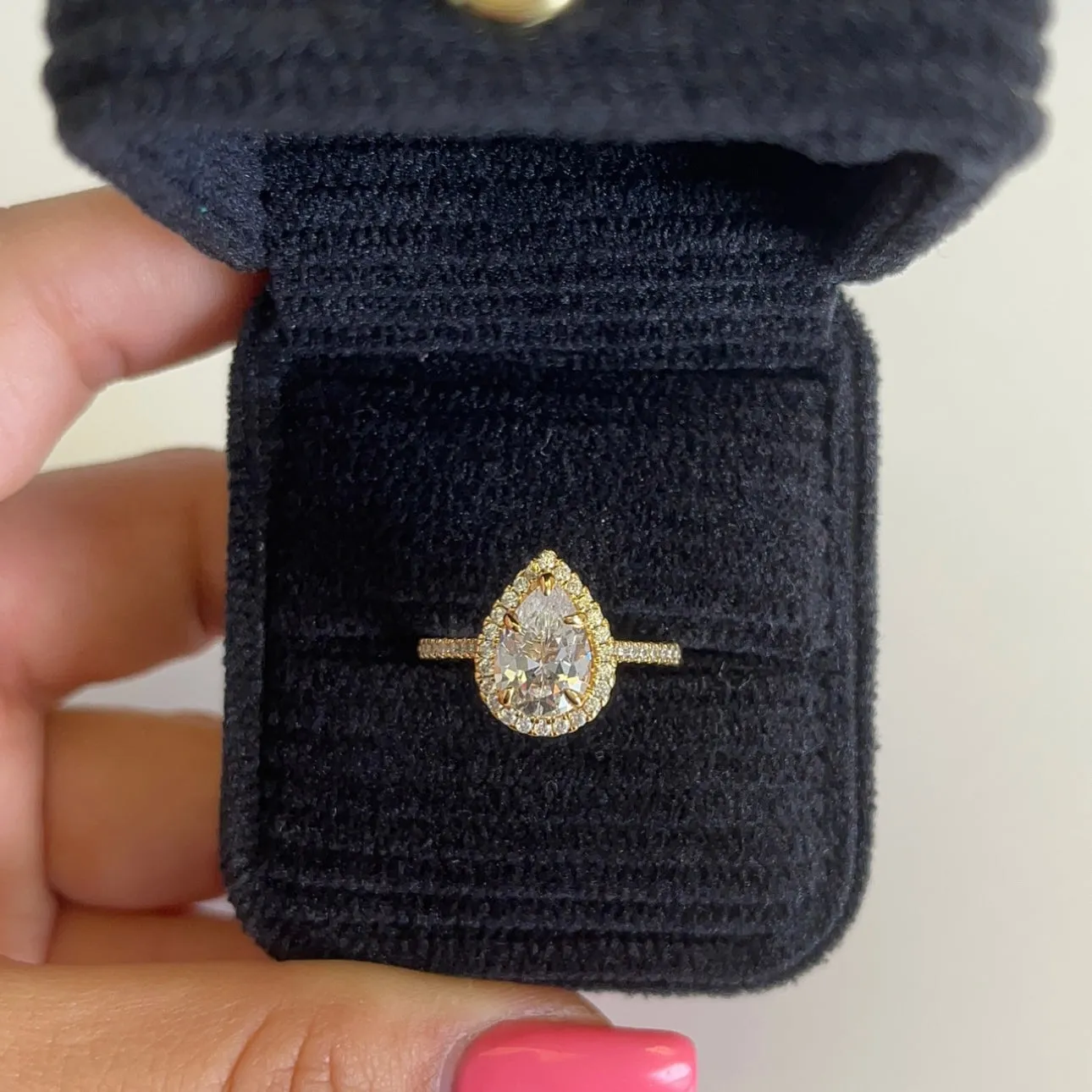 NISSI RUBY RING