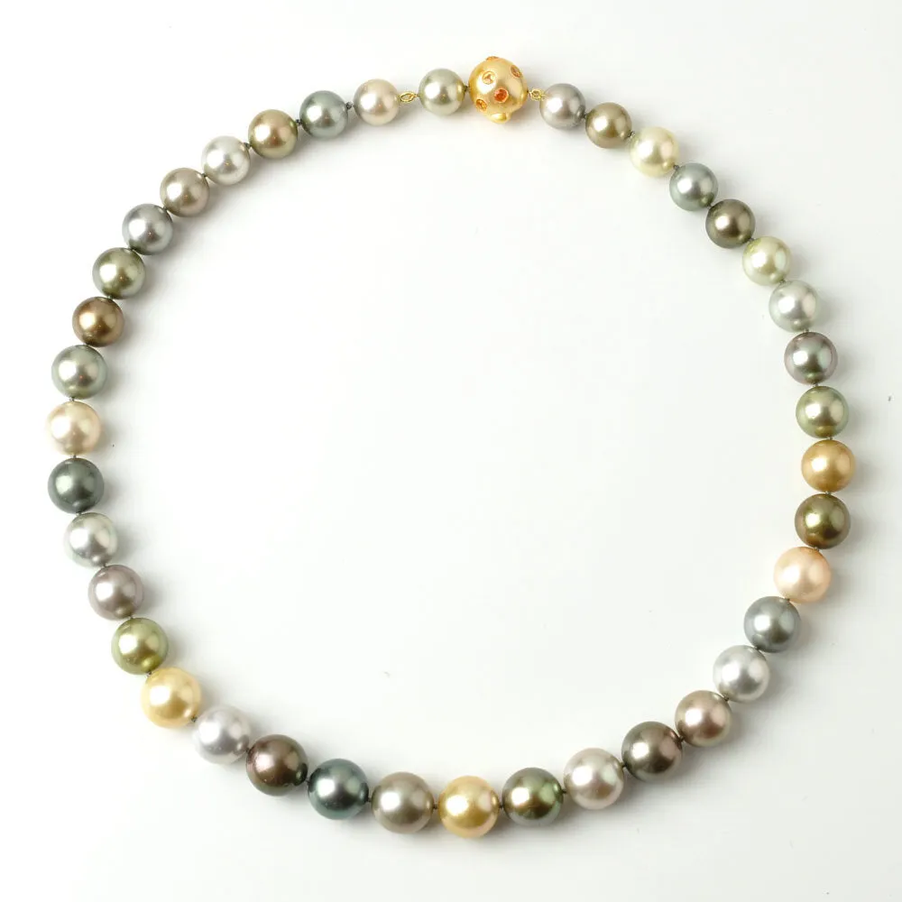 Tahitian Pearls with Golden South Sea Pearl and Golden Sapphire Gemstone Clasp