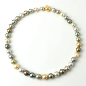 Tahitian Pearls with Golden South Sea Pearl and Golden Sapphire Gemstone Clasp